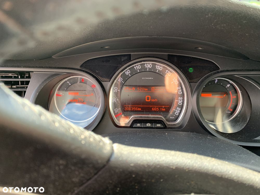 Citroën C5 2.0 HDi Confort - 7