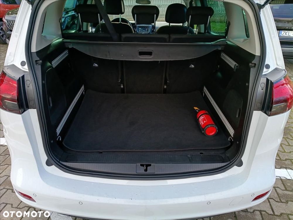 Opel Zafira - 17
