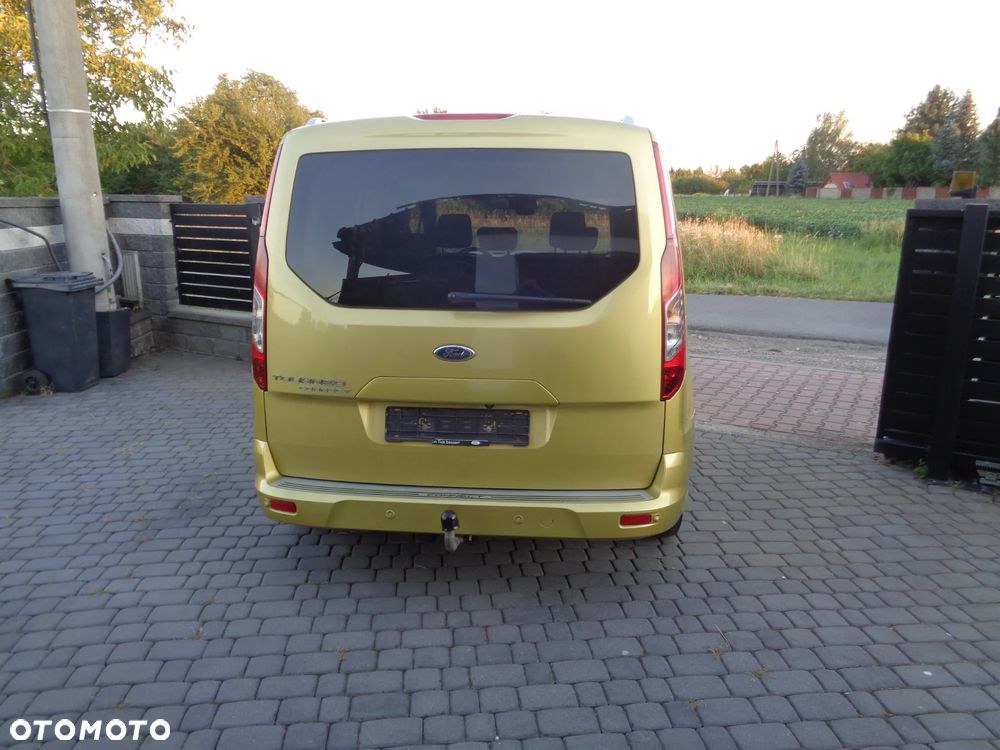 Ford Tourneo Connect Grand - 9