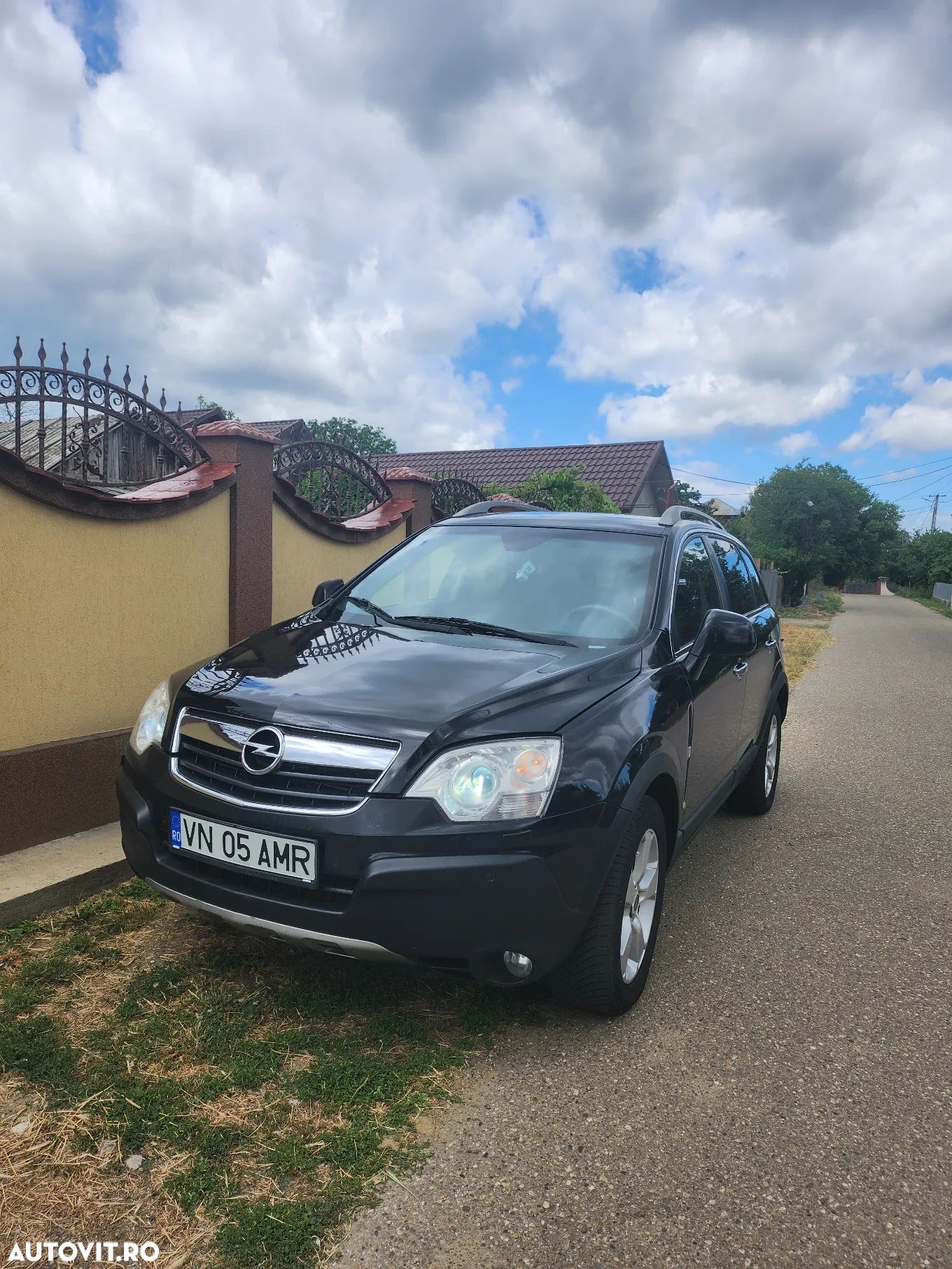 Opel Antara - 1