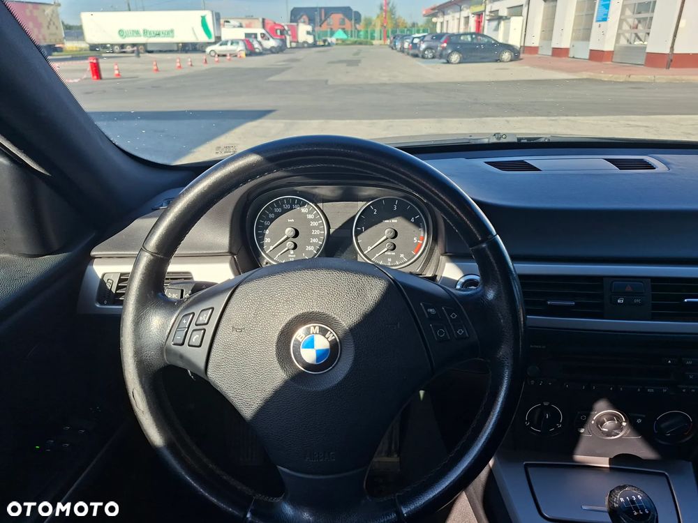 BMW Seria 3 - 19