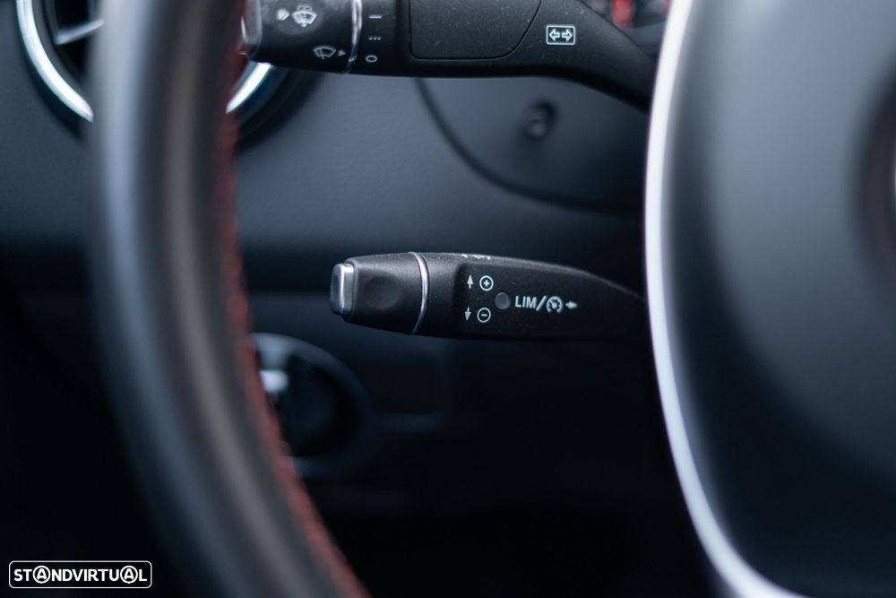 Mercedes-Benz CLA 180 d AMG Line - 40