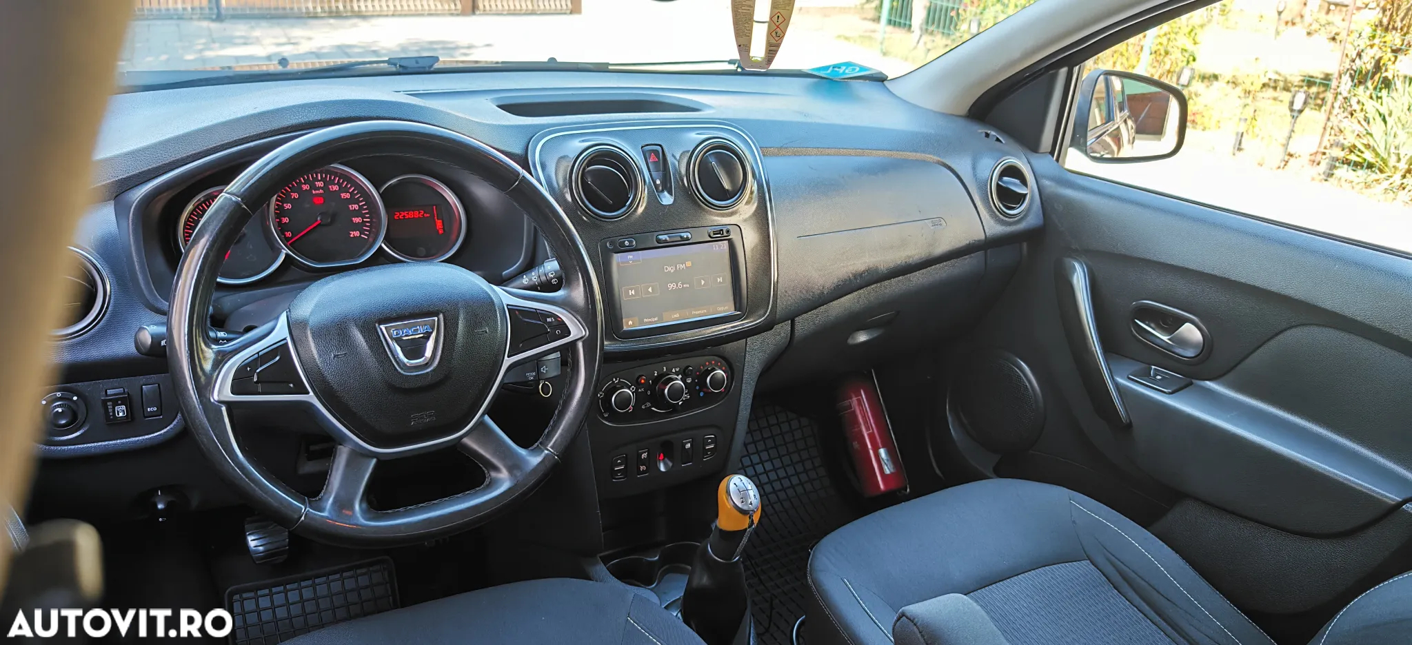 Dacia Sandero - 5