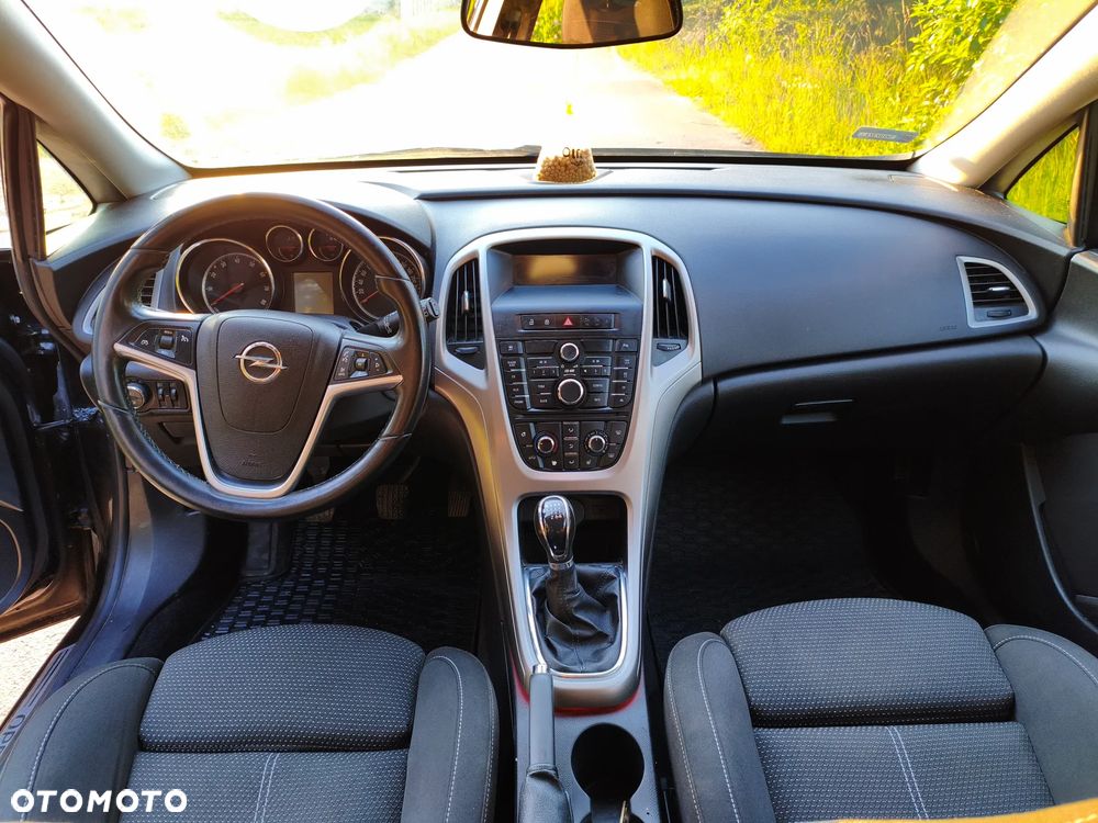 Opel Astra 1.6 T Sport - 2