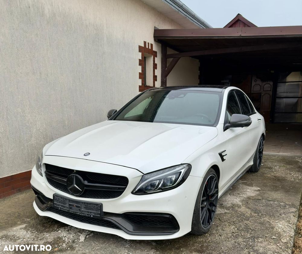 Mercedes-Benz C 63 AMG - 2