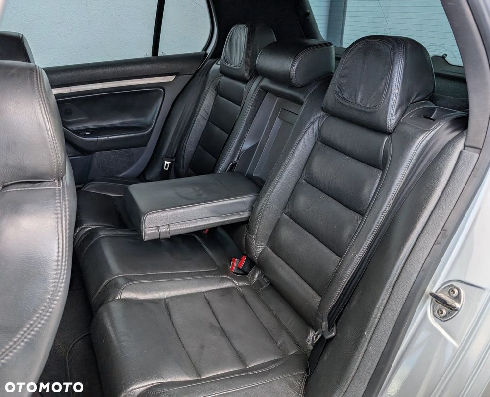 Volkswagen Golf V 2.0 TSI GTI Edition 30 - 17