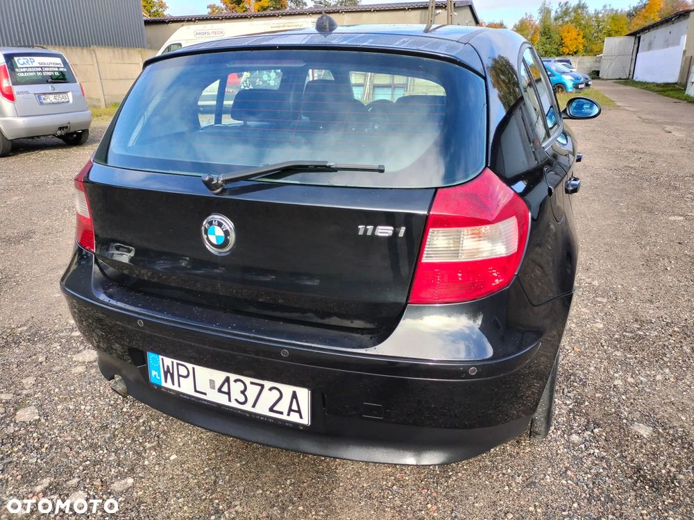 BMW Seria 1 116i - 23