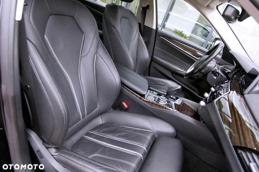 BMW Seria 5 520d xDrive Luxury Line - 17