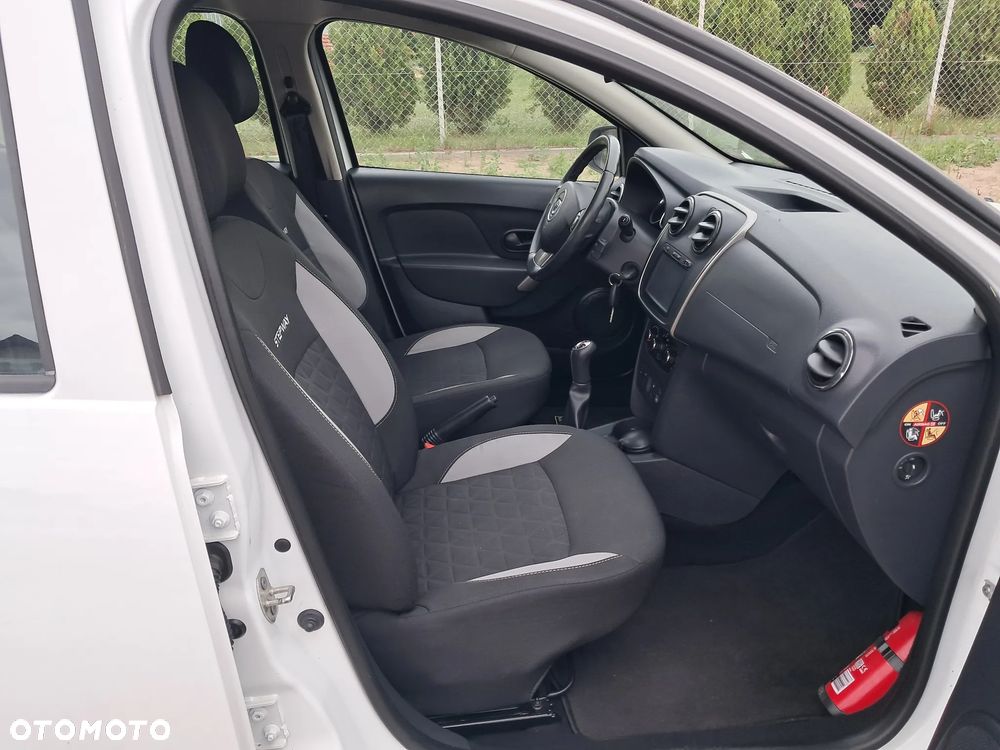 Dacia Sandero Stepway TCe 90 (S&S) Celebration - 17