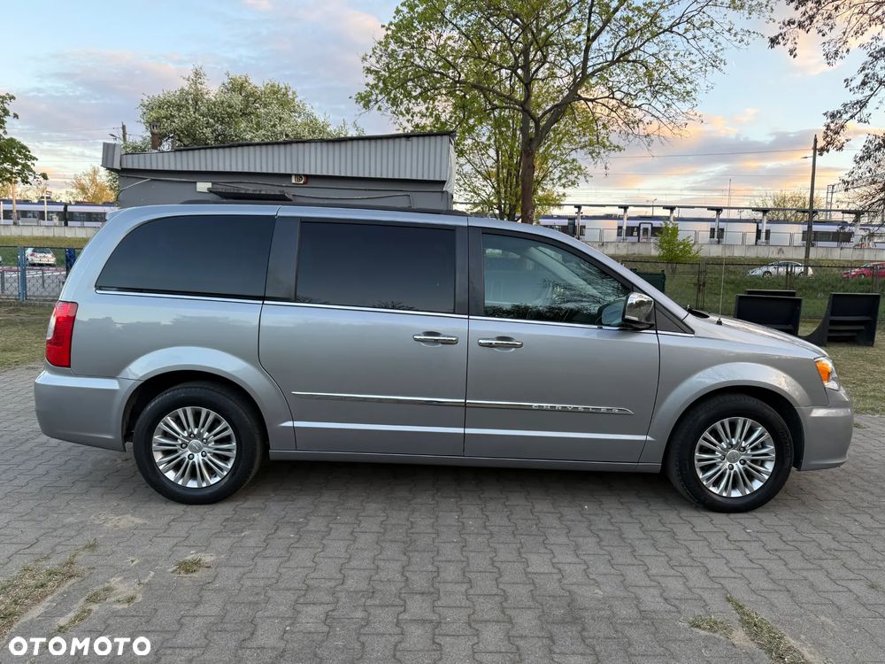 Chrysler Town & Country 3.6 Touring - 5