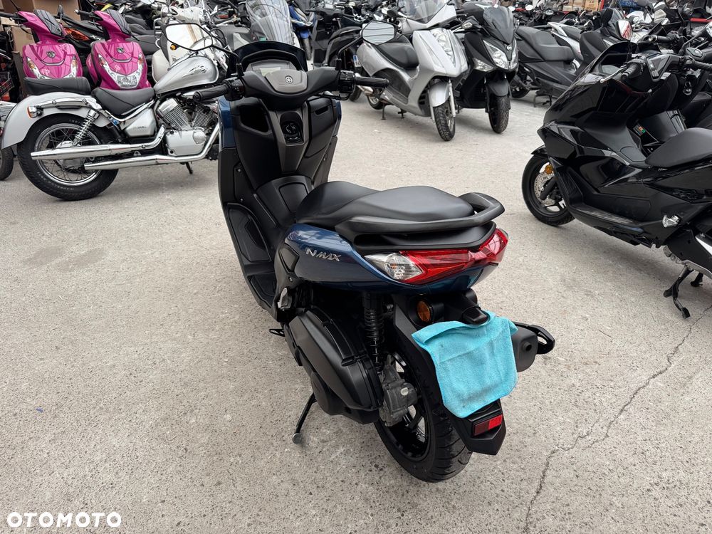 Yamaha NMAX - 5