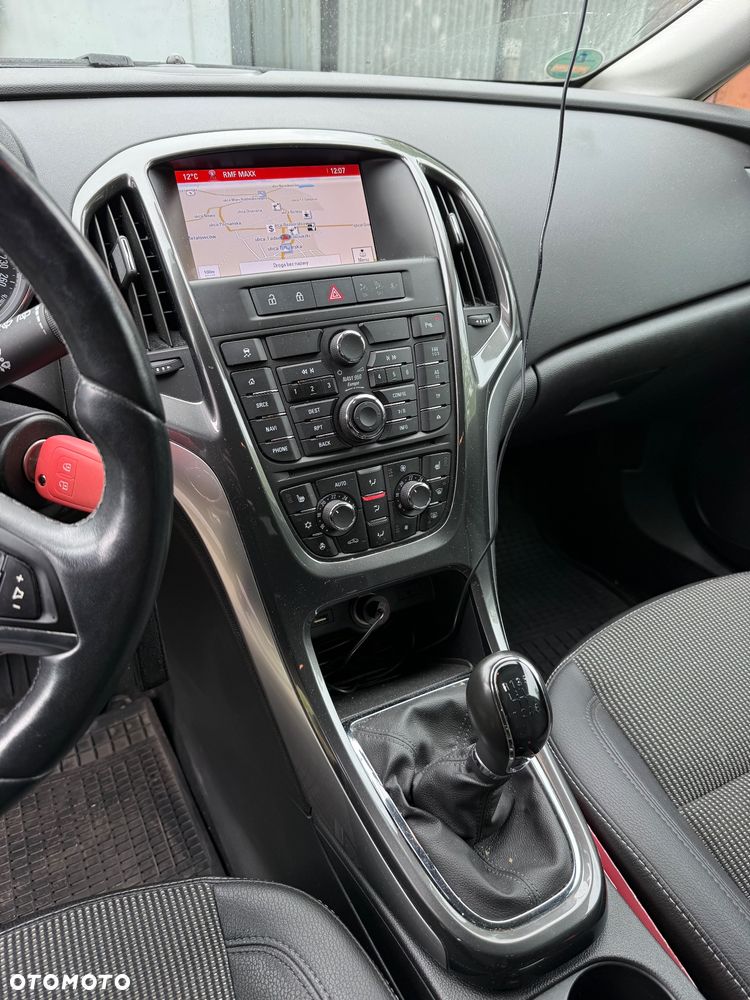 Opel Astra 1.4 Turbo Cosmo - 11
