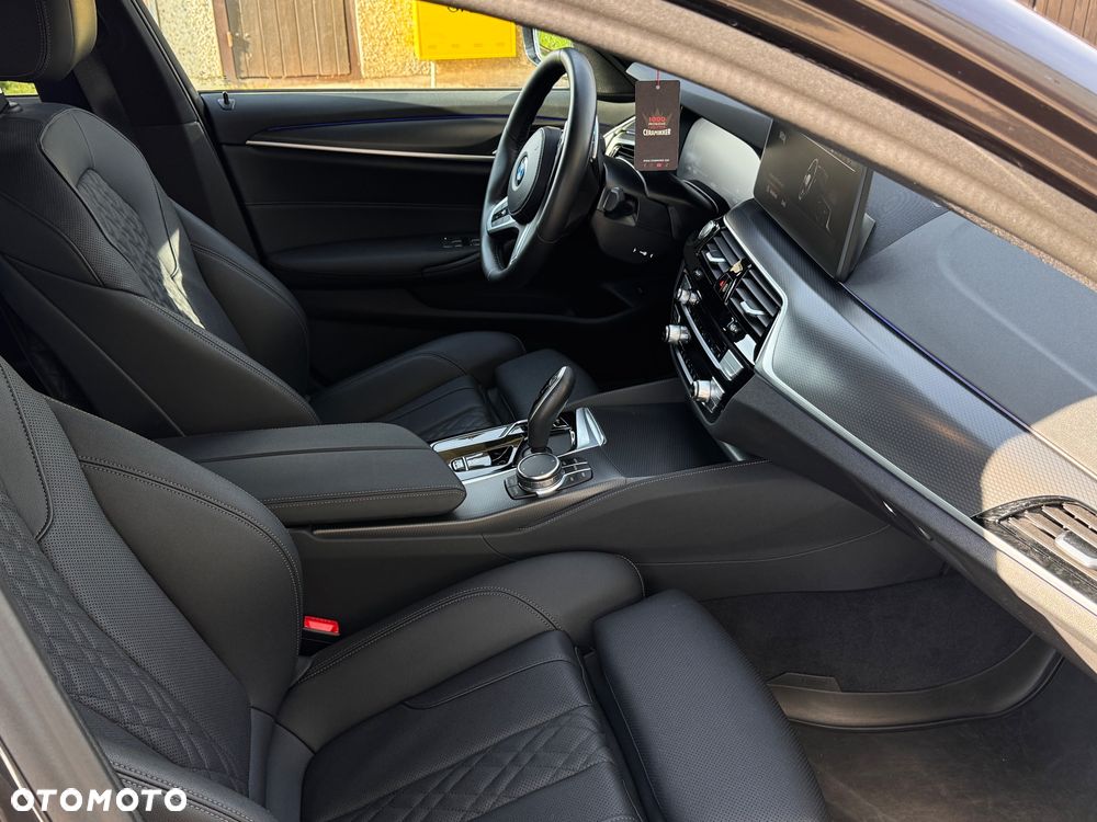 BMW Seria 5 520d MHEV Sport - 22