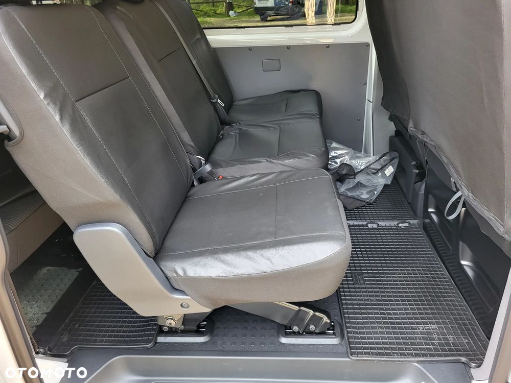 Volkswagen Transporter - 7