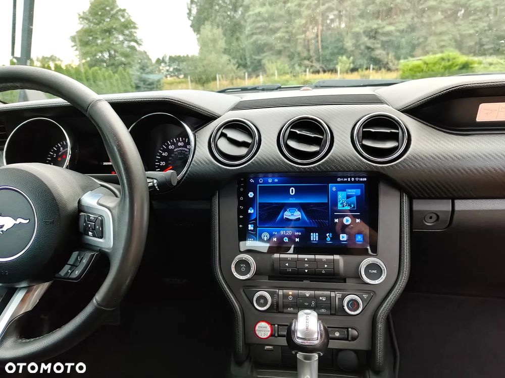 Ford Mustang - 7