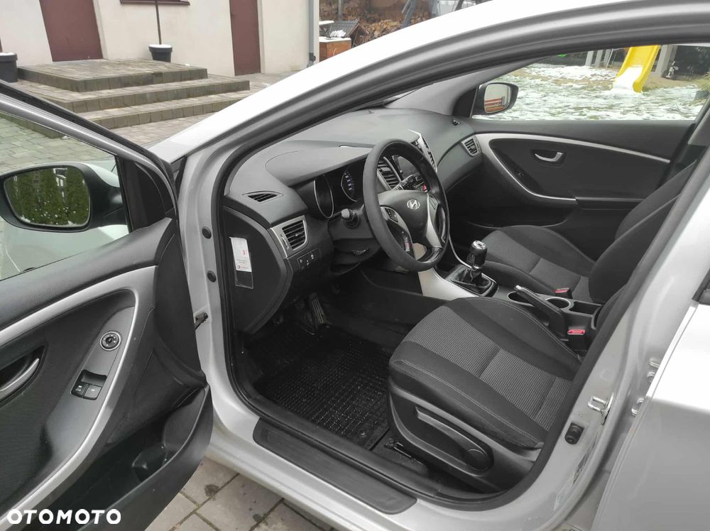 Hyundai i30 1.6 CRDi BlueDrive Comfort - 6