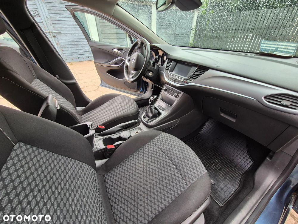 Opel Astra 1.4 T Enjoy - 11