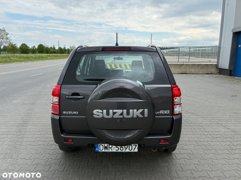 Suzuki Grand Vitara 1.9 DDiS Premium EU5 - 4