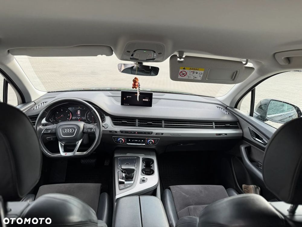 Audi Q7 - 12