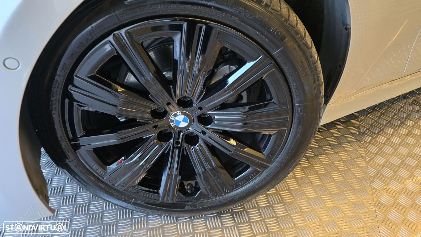 BMW 320 d Line Sport Shadow Auto - 32
