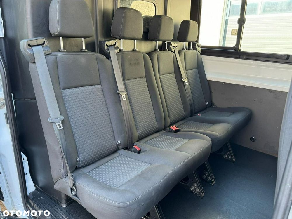 Ford Transit - 12