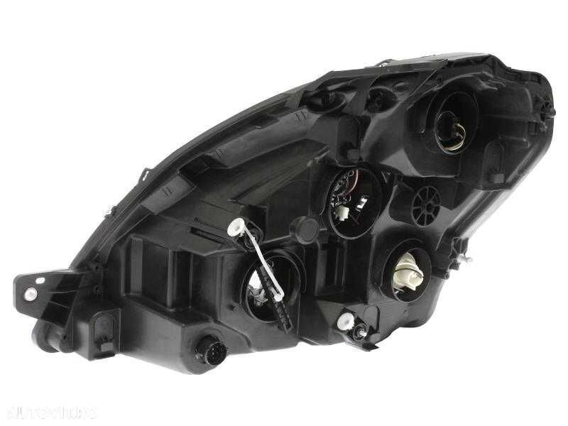 Far stanga/dreapta Iveco Daily 5 an 2011-2014 , faruri noi - 4