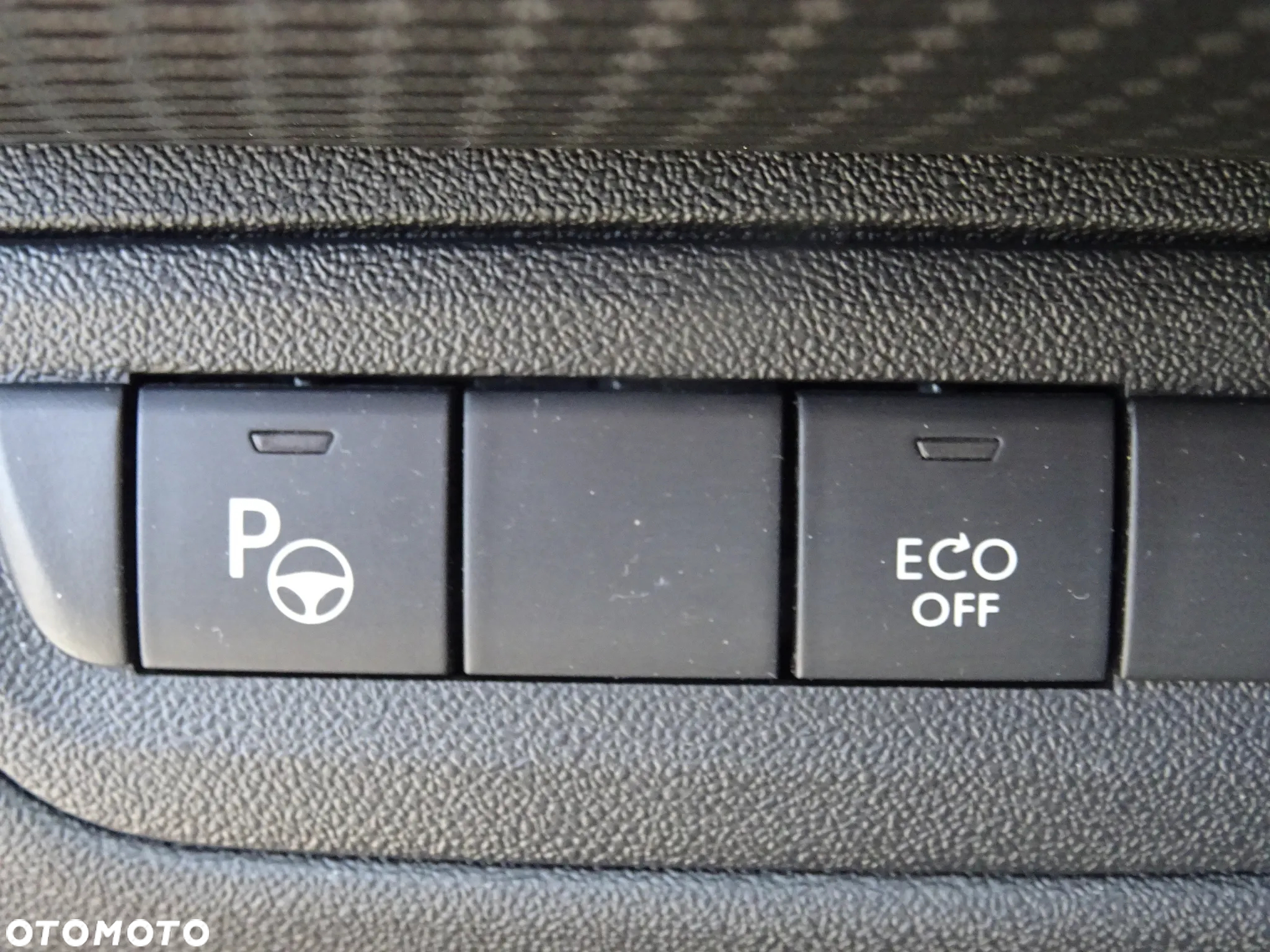 Peugeot 2008 1.2 Pure Tech GPF Allure S&S - 27