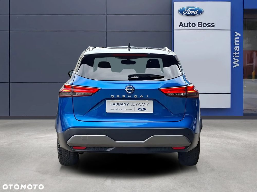 Nissan Qashqai 1.3 DIG-T 4x4 MHEV Xtronic Tekna+ - 4
