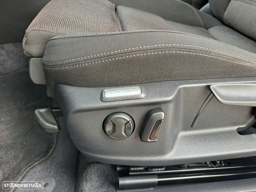 VW Passat 1.6 TDI (BlueMotion ) Comfortline - 15