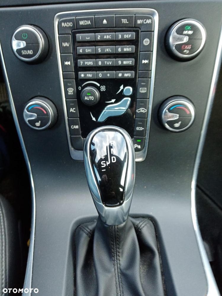 Volvo V60 - 13