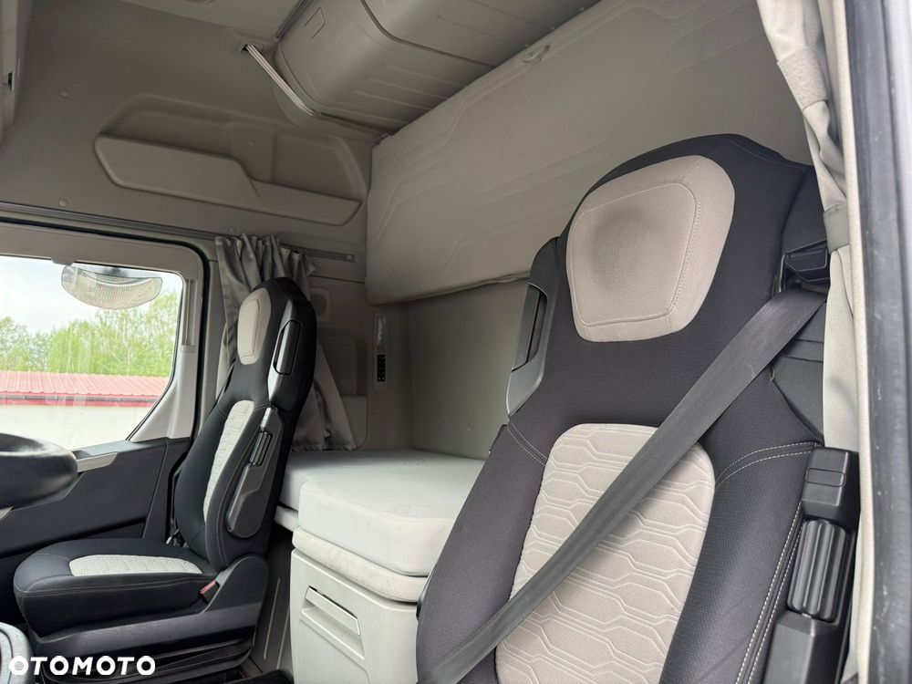 Ford F-MAX 500 // RETARDER //  KLIMA POSTOJOWA // METALIK // XENON // FULL LED // - 10