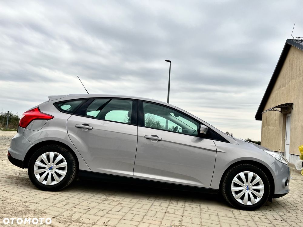 Ford Focus 1.0 EcoBoost STart-Stopp-System TITANIUM - 5