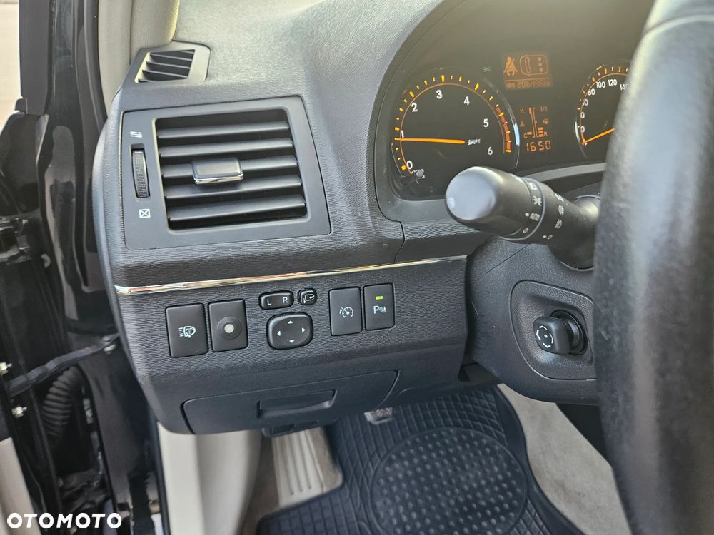 Toyota Avensis 2.2 D-CAT Prestige - 28