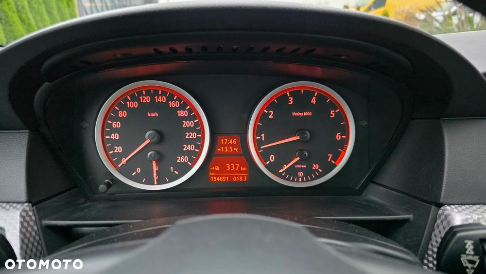BMW Seria 5 523i - 15