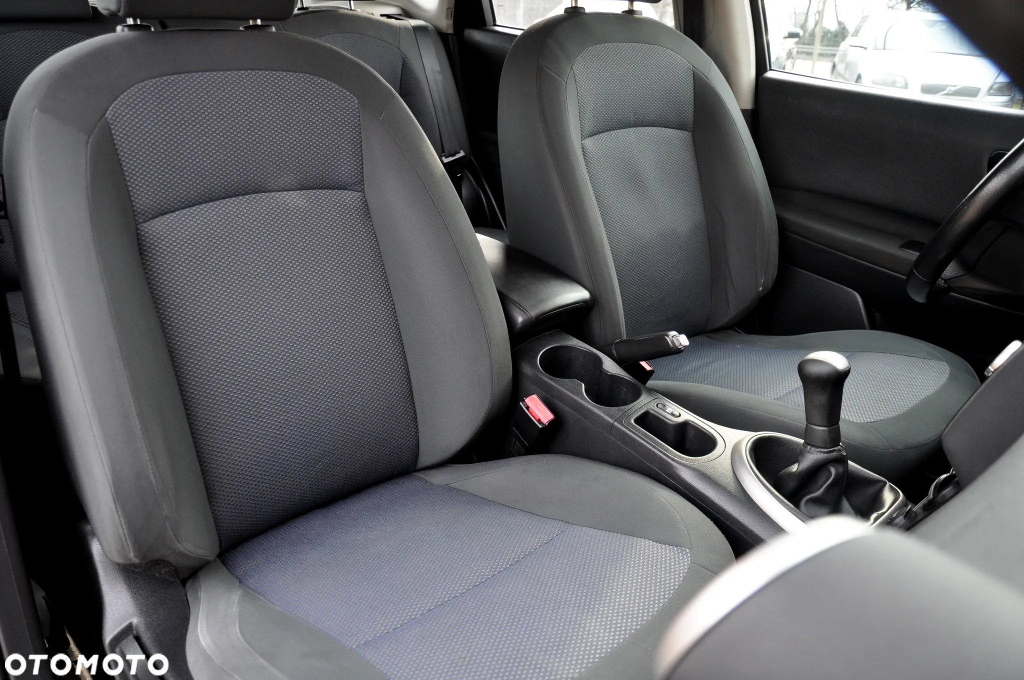 Nissan Qashqai - 35