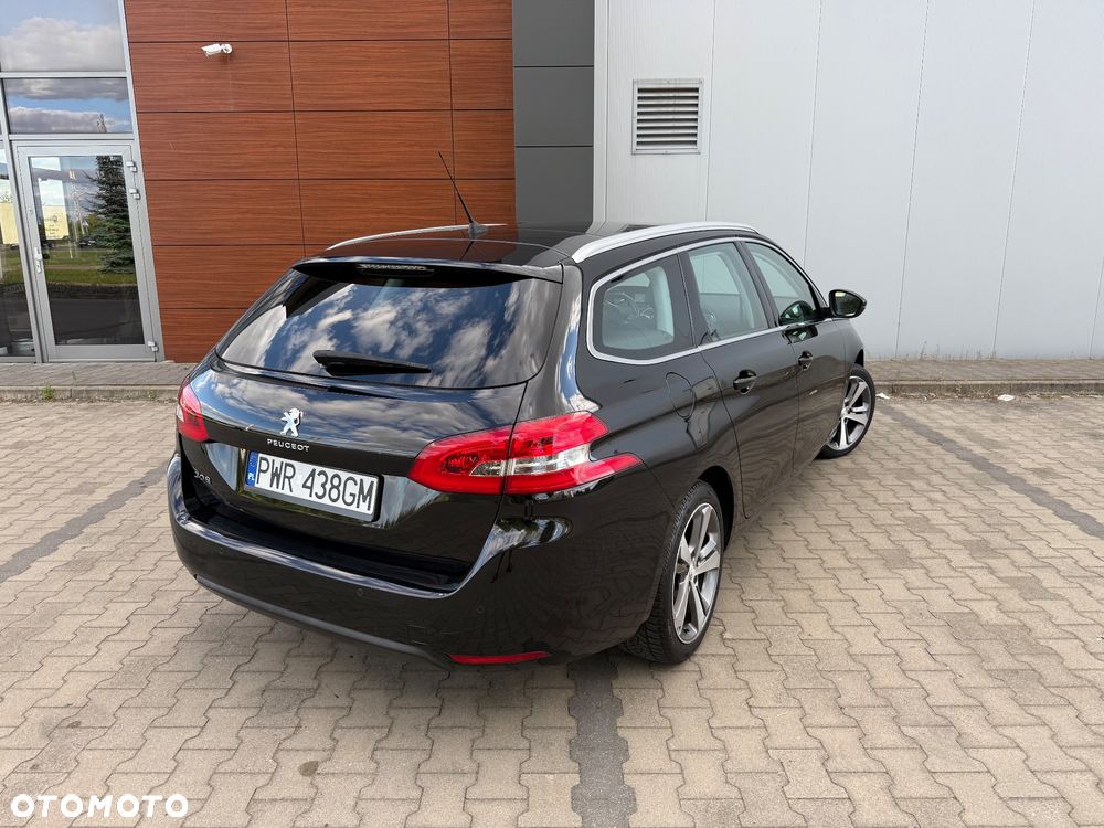 Peugeot 308 1.2 PureTech Allure S&S - 12