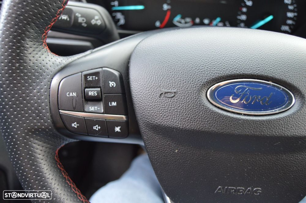 Ford Focus 1.5 TDCi ECOBlue ST-Line - 52
