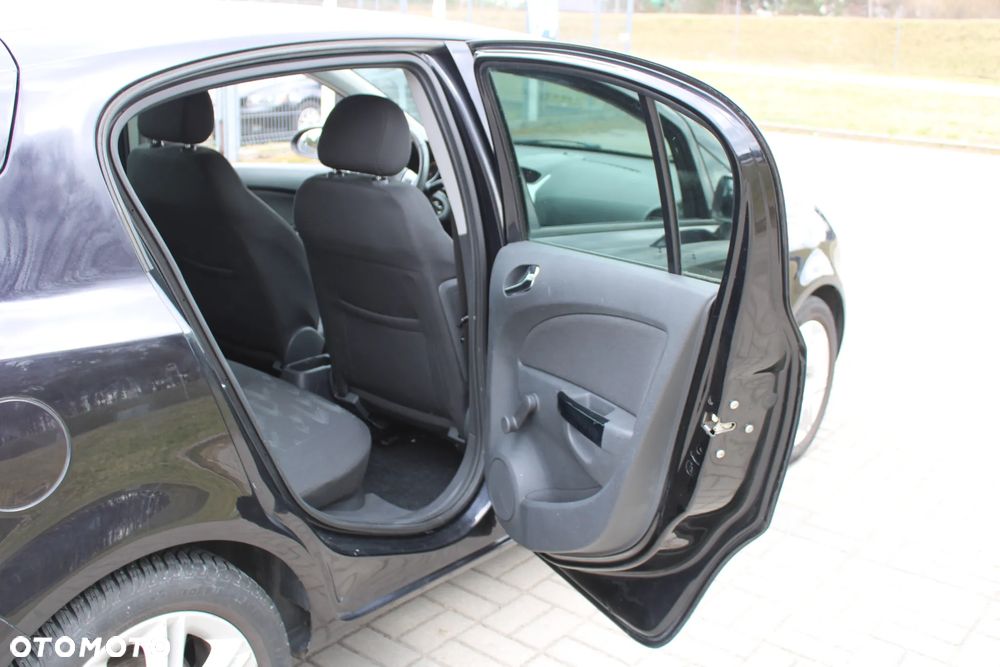 Opel Corsa - 25