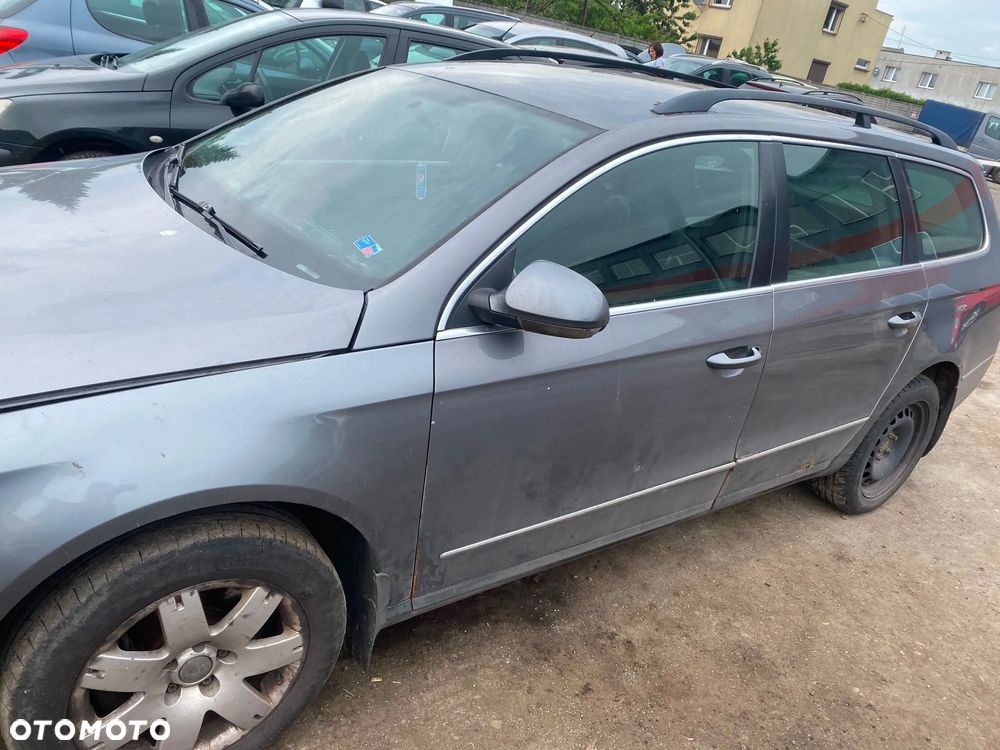 Volkswagen Passat B6 Variant – samochód na części - 2