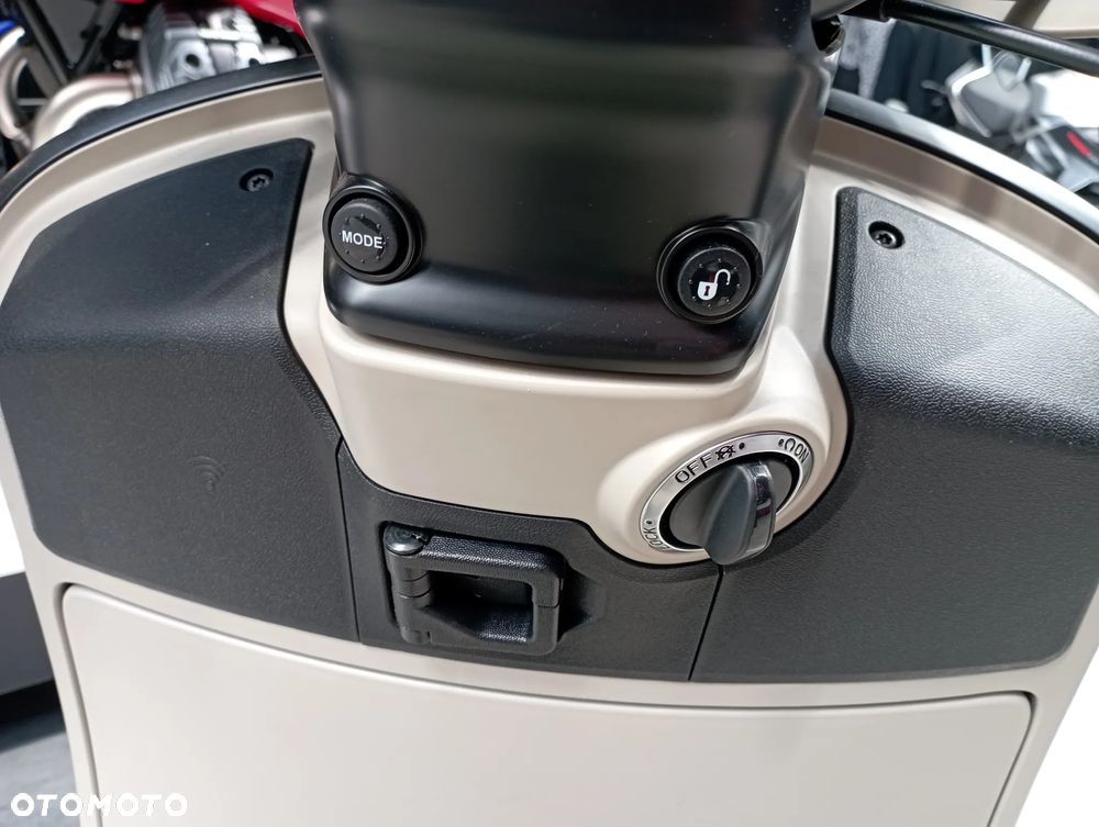 Vespa GTV-LXV - 12