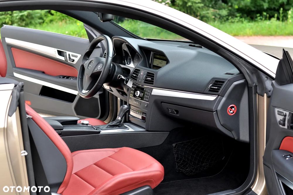 Mercedes-Benz Klasa E 350 CGI BlueEFFICIENCY 7G-TRONIC Avantgarde - 24