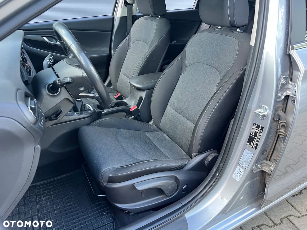 Hyundai i30 1.0 T-GDI Smart - 11