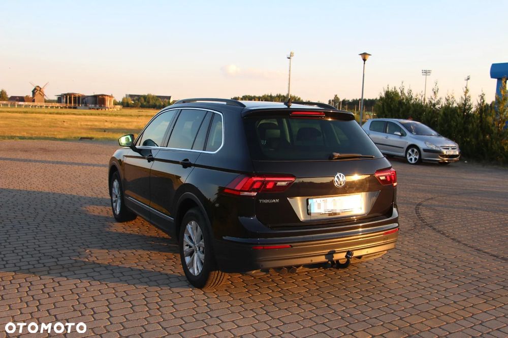 Volkswagen Tiguan - 5