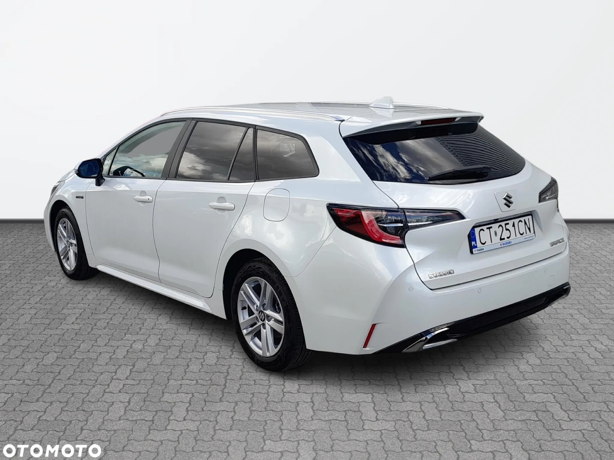 Suzuki Swace 1.8 Hybrid Elegance CVT - 3