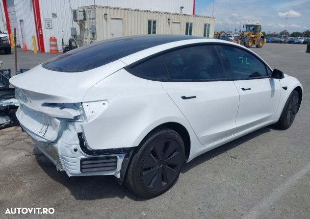 Tesla Model 3 Standard - 9