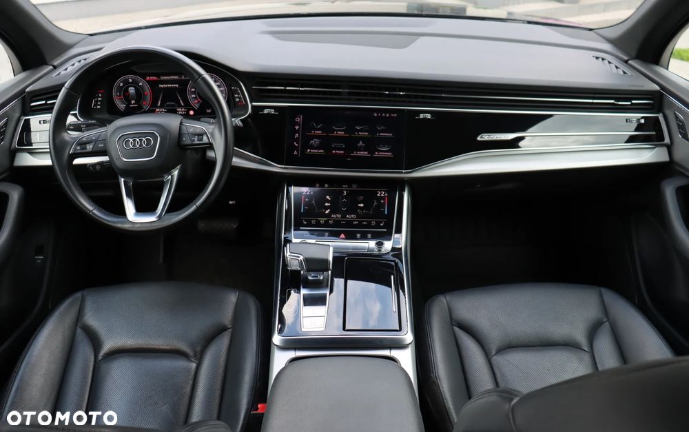 Audi Q7 - 10