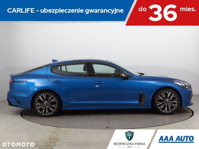 Kia Stinger - 8