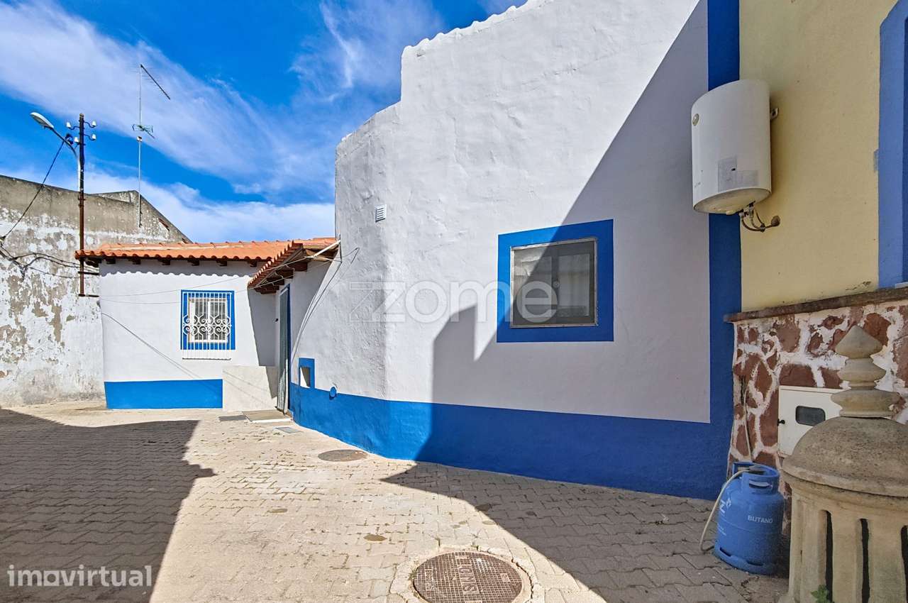 Moradia T2+1 renovada em Amorosa, São Bartolomeu de Messines - Grande imagem: 2/46
