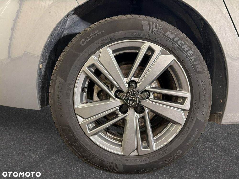 Peugeot 308 - 14