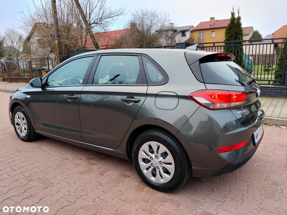 Hyundai i30 1.5 DPI Classic + - 6